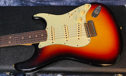 NEW ! 2024 Fender Custom Shop Limited Edition '64 Stratocaster Journeyman Relic - Target 3-Tone Sunburst - 7.7 lbs - Authorized Dealer - G03932