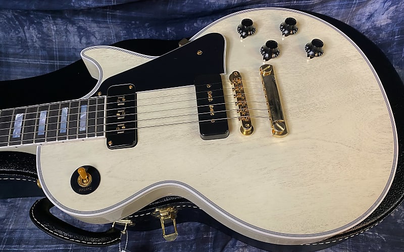 NEW ! 2024 Gibson Custom Shop Historic 2-Pickup '54 Les Paul Custom Reissue Dealer Select - P-90's Staple Pick-Up - TV White - VOS - Authorized Dealer - 9.5 lbs - Limited Edition - G03837