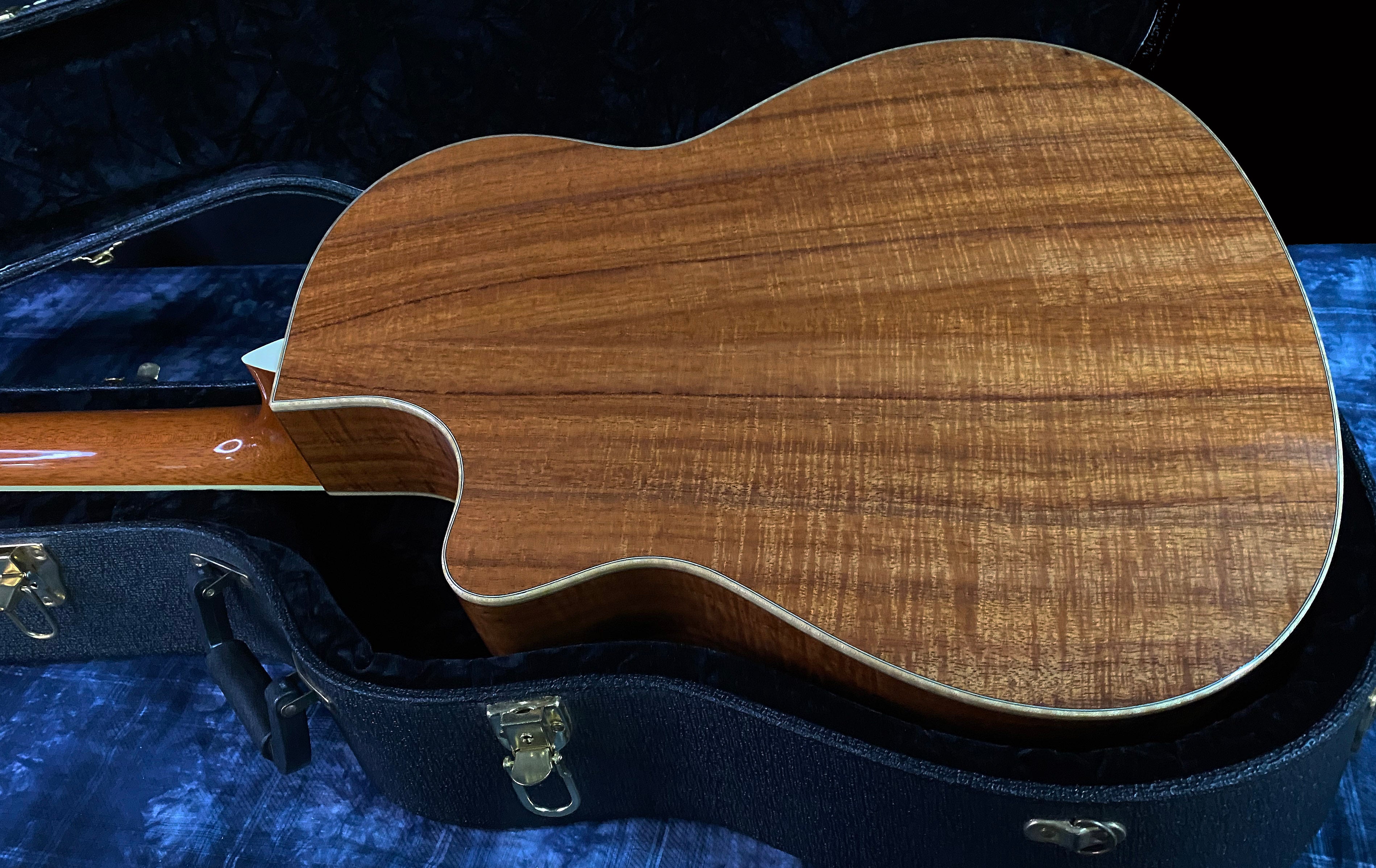 NEW Old Stock! 2005 Larrivee LV-09 SE Museum Quality Koa & Bear Claw Spruce Top - Authorized Dealer - From Our Vault - SUPER RARE! Serial # 53283