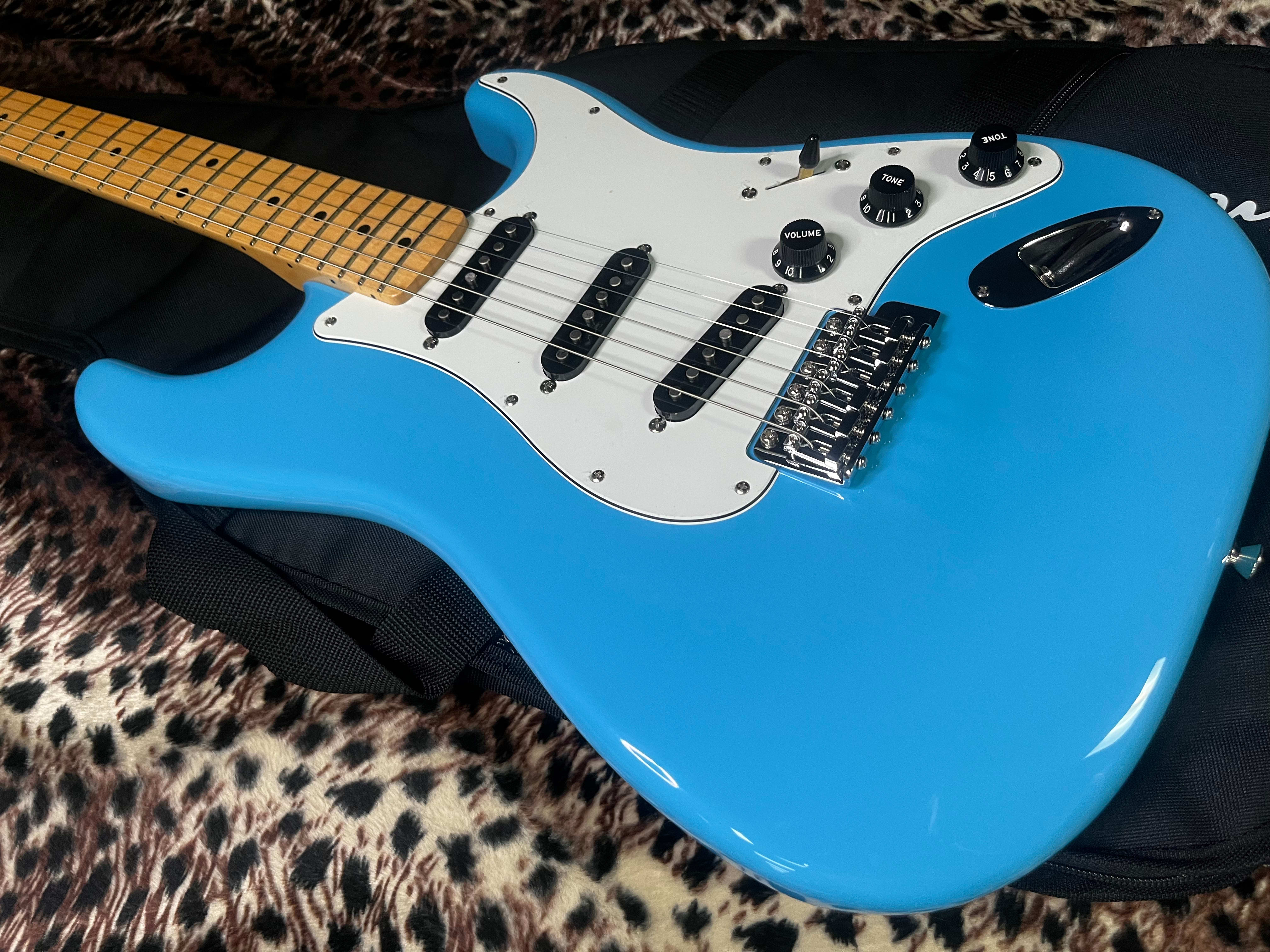 NEW! Fender Made in Japan Limited International Color Stratocaster - Maui Blue - Authorized Dealer - In-Stock! 7.35lbs SKU#G00328