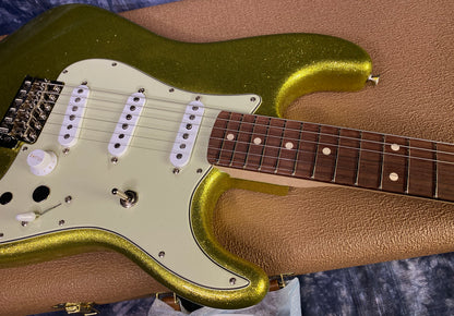 NEW ! 2024 Fender Custom Shop Dick Dale Stratocaster - NOS - Chartreuse Sparkle - 7.7 lbs Authorized Dealer! SAVE BIG! - G03056