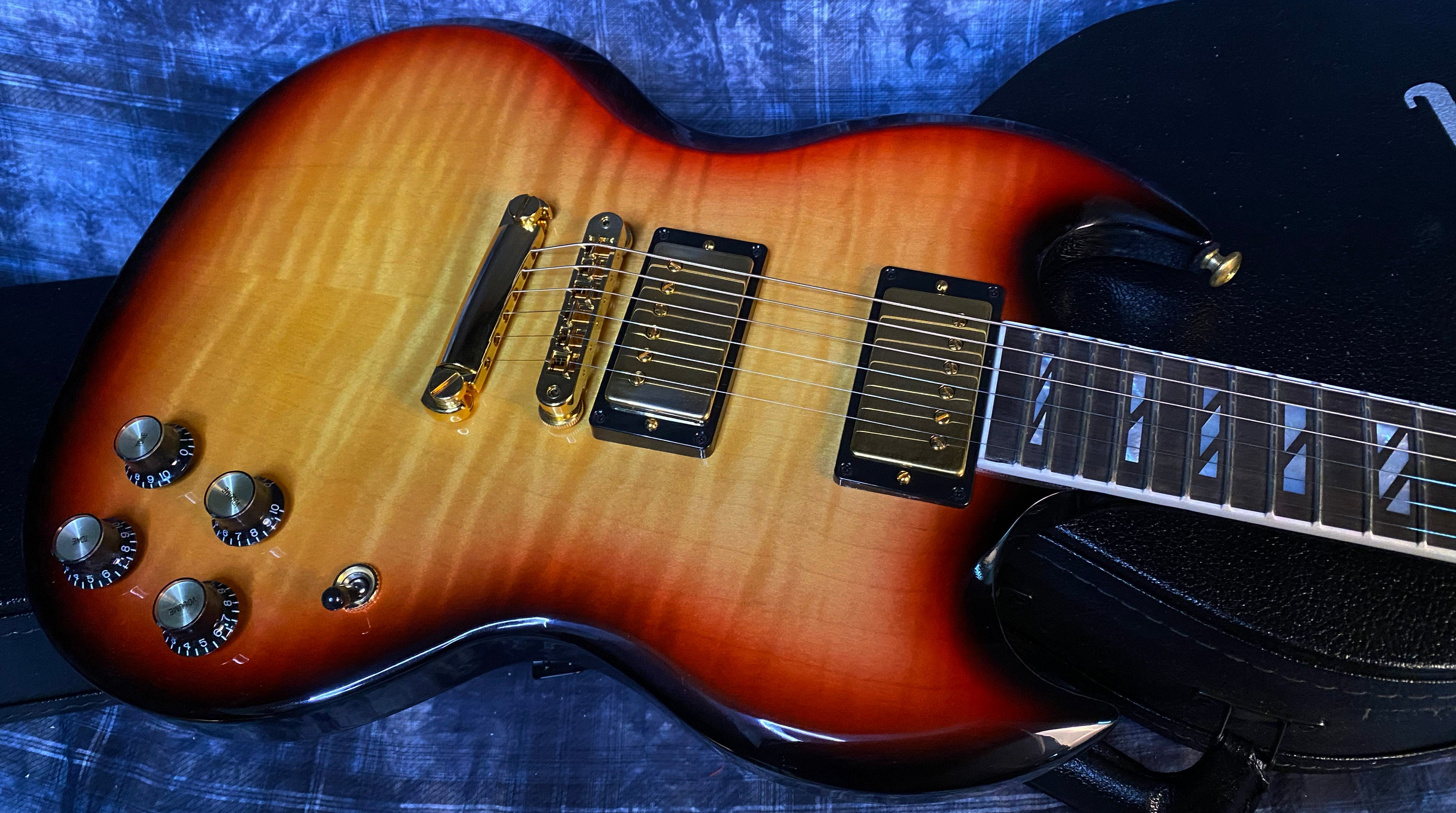 BRAND NEW ! 2024 Gibson SG Supreme - Fireburst - Wide Flame Top! Only 7.2 lbs - Authorized Dealer - G03766