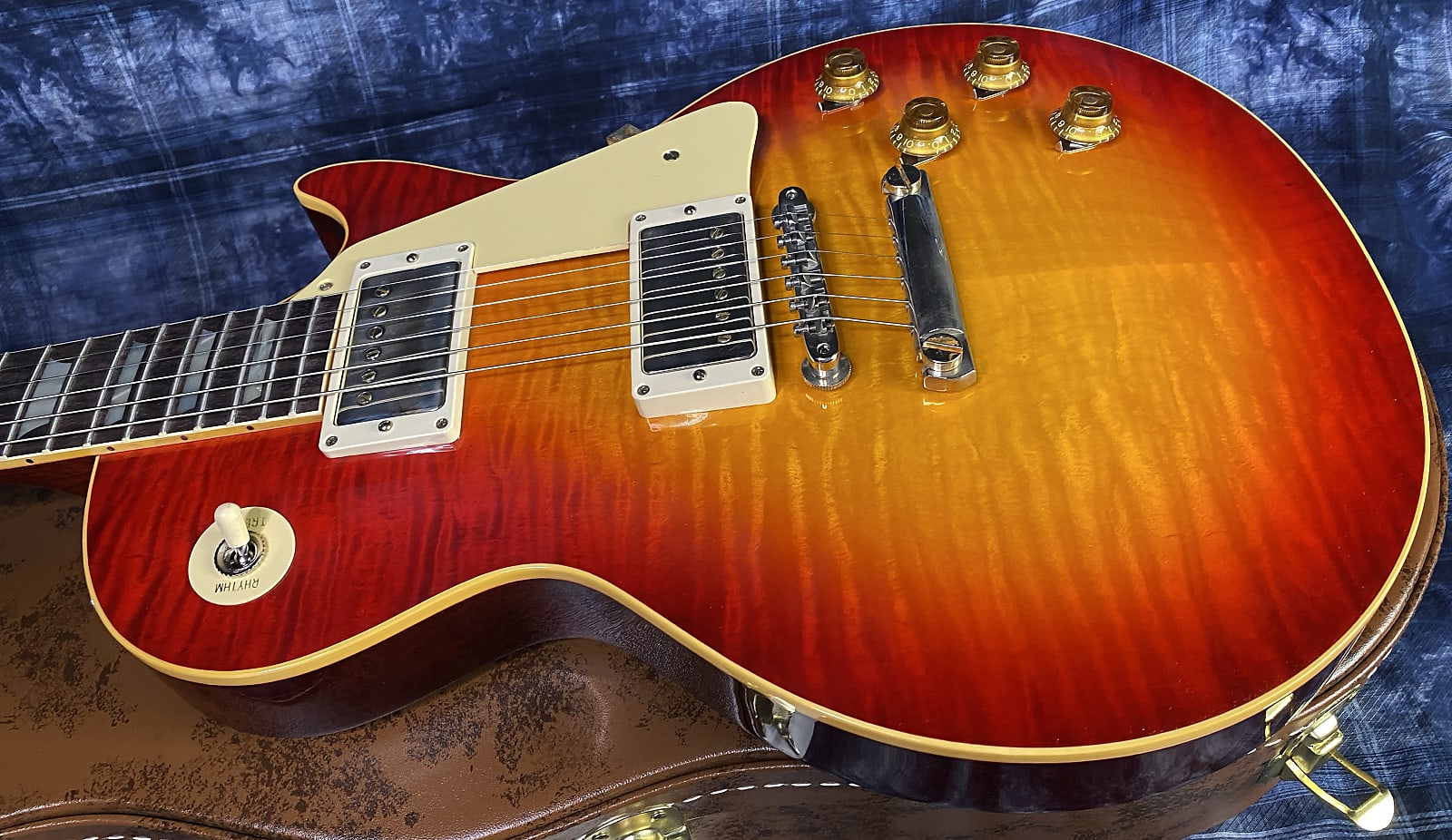 NEW ! 2024 Gibson Custom Shop 1959 Les Paul Factory Burst VOS - Authorized Dealer - Hand Picked Killer Curly Flame Top - 8.4lbs - G02778