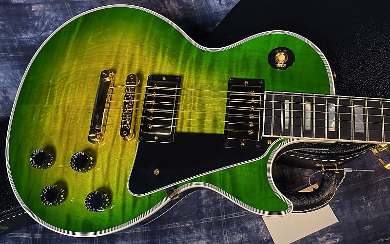 NEW! Gibson Custom Shop Les Paul Custom - Dealer Select - Authorized Dealer - Iguana Burst Quilt / Flame Top - Super RARE! 9.9 lbs - G03835