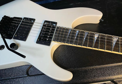 MINTY 2022 Jackson USA Select Series SL2 Snow White - Authorized Dealer - Custom Shop Only 7.5lb