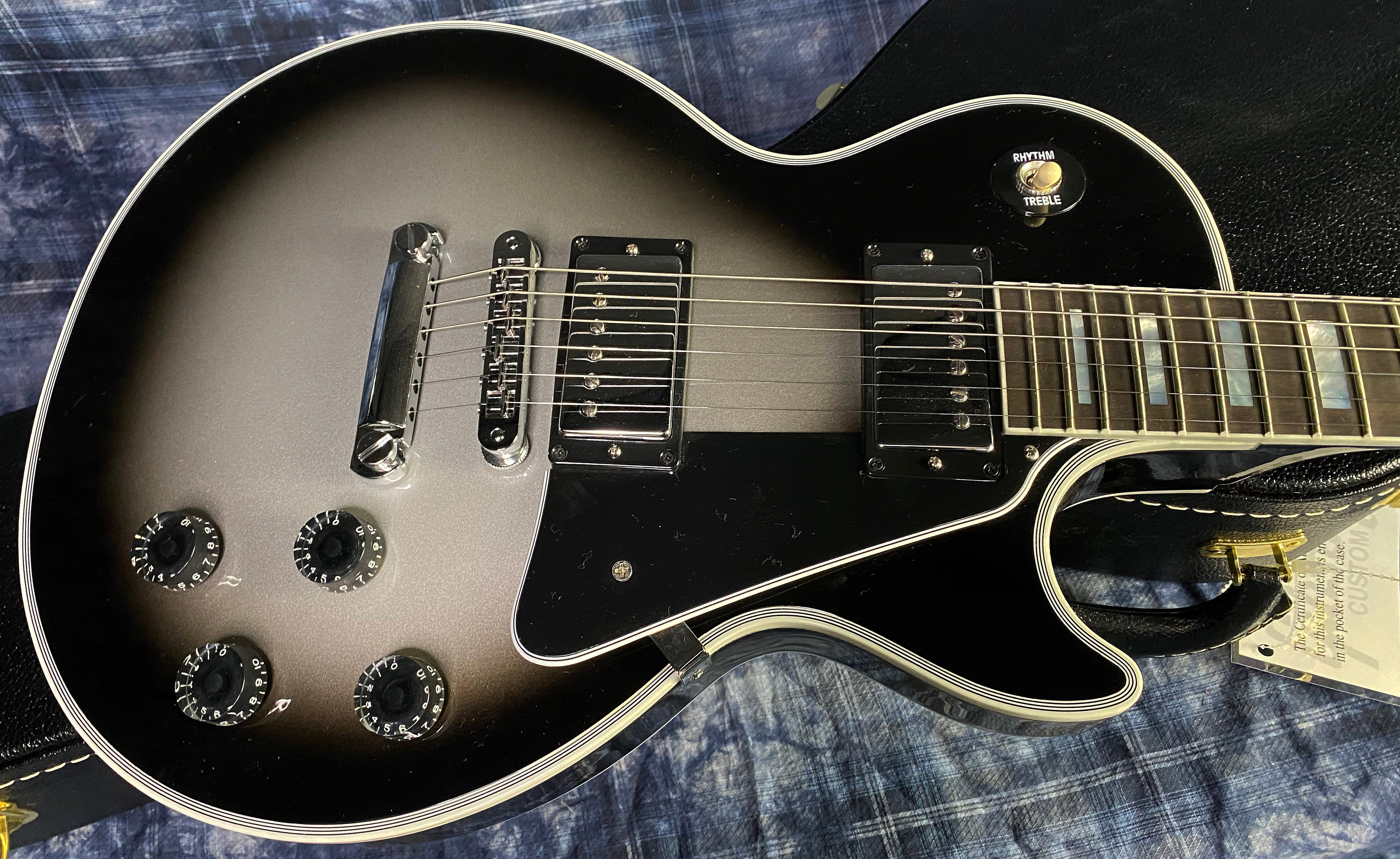 NEW! 2024 Gibson Custom Shop Les Paul Custom - Authorized Dealer - Silverburst - Super RARE! 10 lbs of LP Tone! - G02789