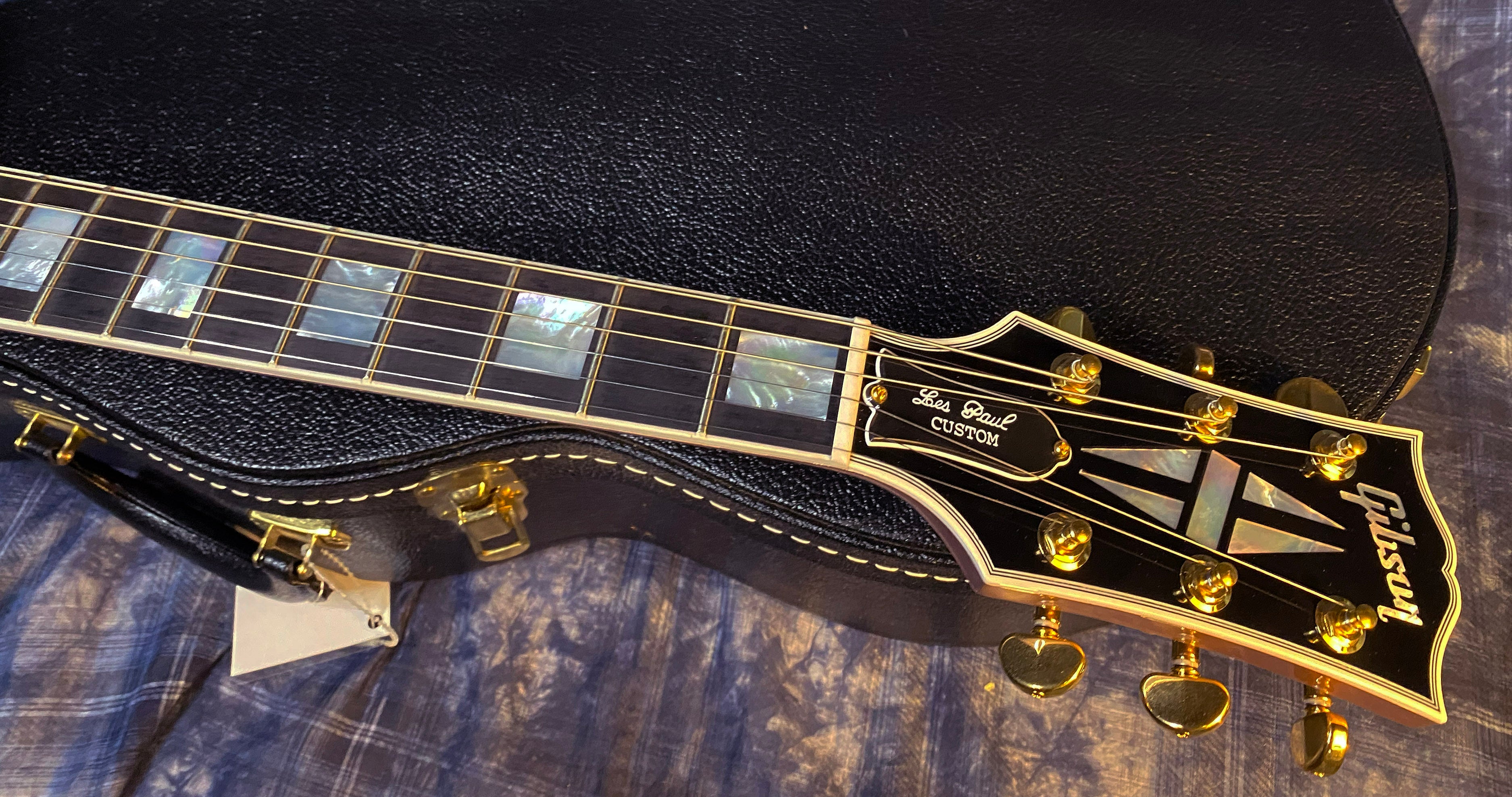 BRAND NEW! 2024 Gibson Dealer Select Custom Shop Les Paul Custom - Rose Gold Authorized Dealer - 10.1 lbs - G03324