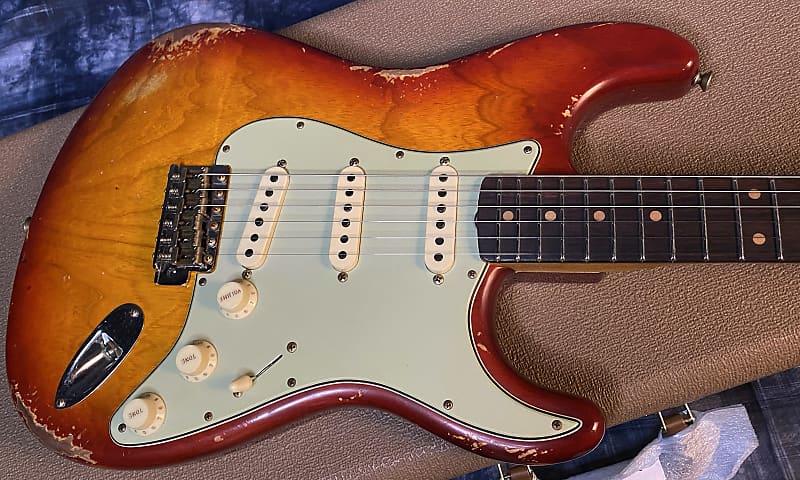 NEW ! 2024 Fender Custom Shop '62 Reissue Stratocaster Heavy Relic Limited Edition - Aged Cherry Sunburst - Authorized Dealer - 7.5lbs - G03937