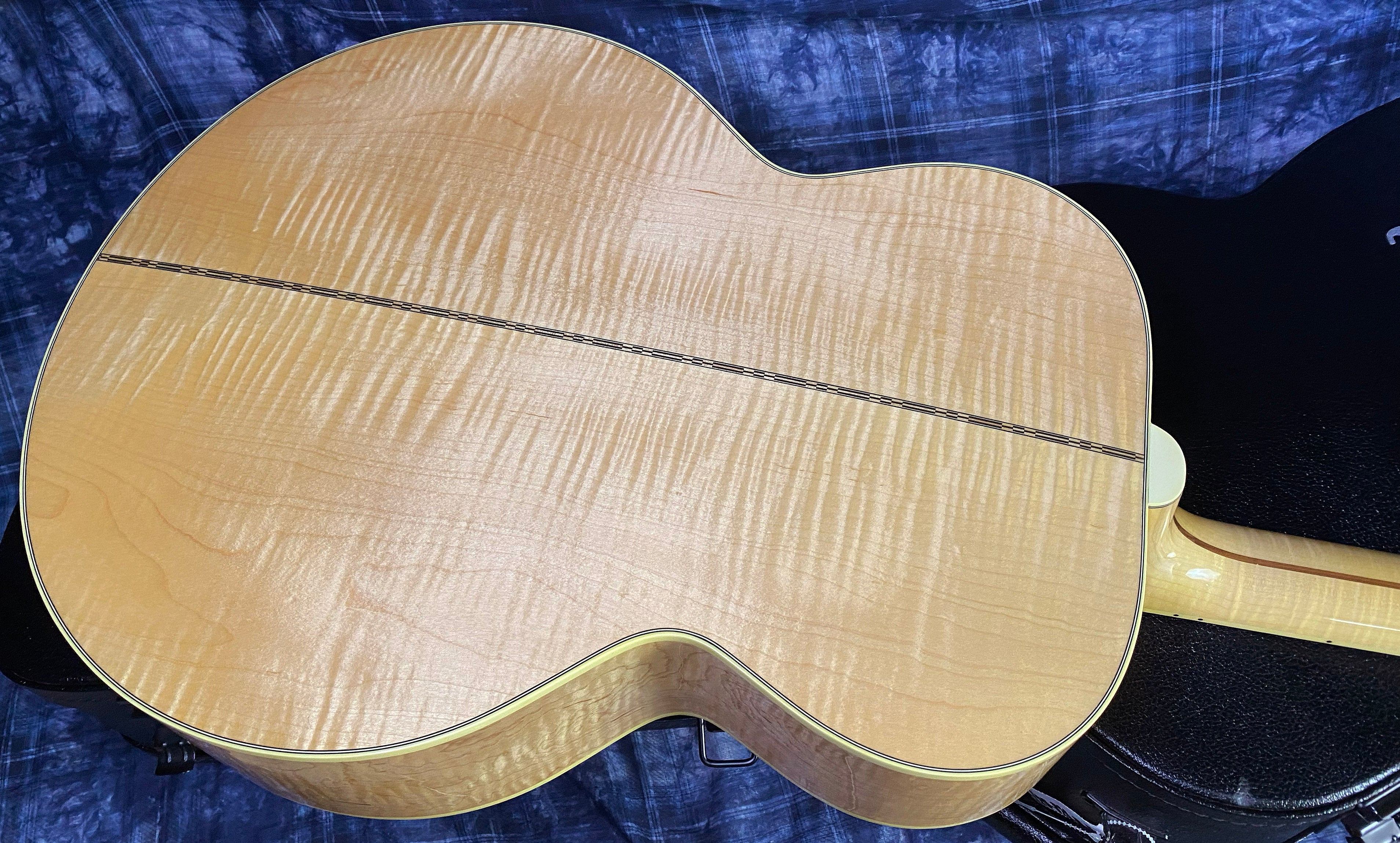 BRAND NEW ! 2024 Gibson SJ-200 J-200 Original Antique Natural 4.8 lbs Authorized Dealer - Beautifully Flamed Back & Neck! G03129