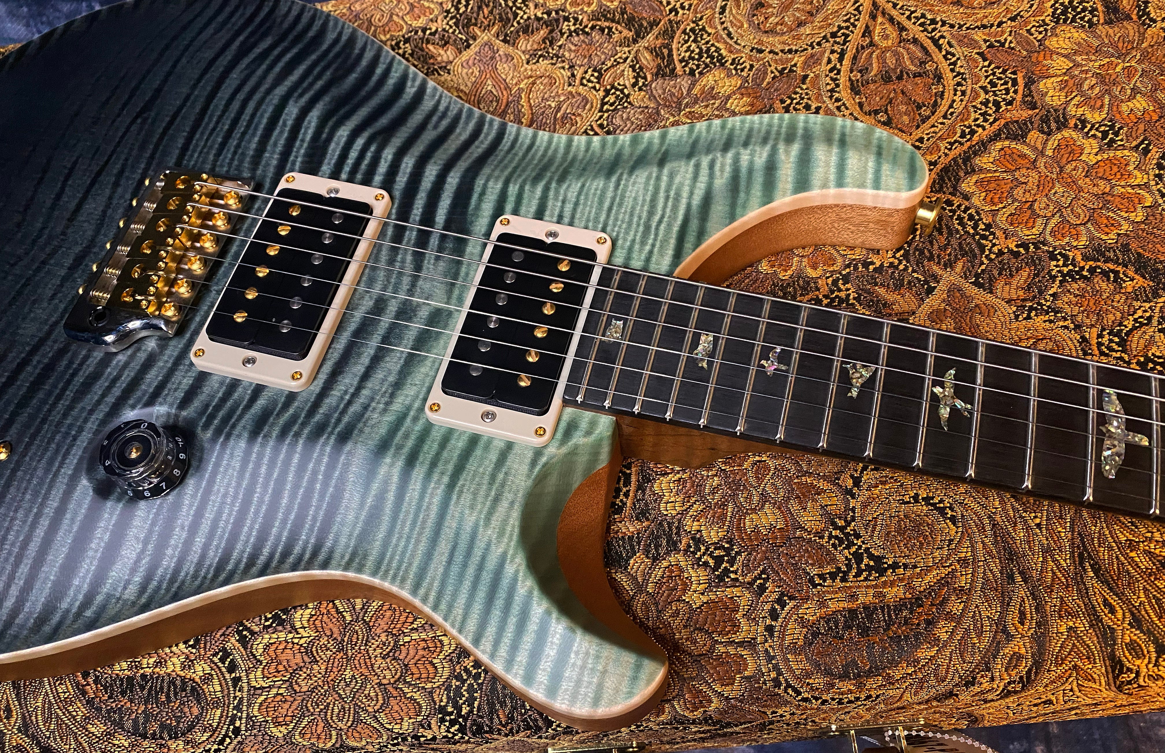 BRAND NEW ! 2024 Paul Reed Smith Custom 24 CU24 - Wood Library - Torrefied Flamed Maple Neck Ebony Fretboard - Trampas Green Fade - Authorized Dealer - 7.7 lbs - G03561