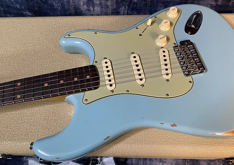 NEW ! 2024 Fender Custom Shop Late-1962 Stratocaster Relic Electric Guitar with Closet Classic Hardware - Aged Daphne Blue - 7.8lbs - Authorized Dealer - G04096