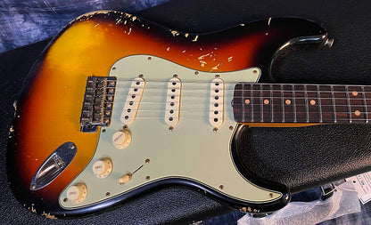 NEW ! 2024 Fender Custom Shop 1960 Stratocaster Heavy Relic Electric Guitar - Aged Sunburst - Authorized Dealer - 7.9 lbs - G04091