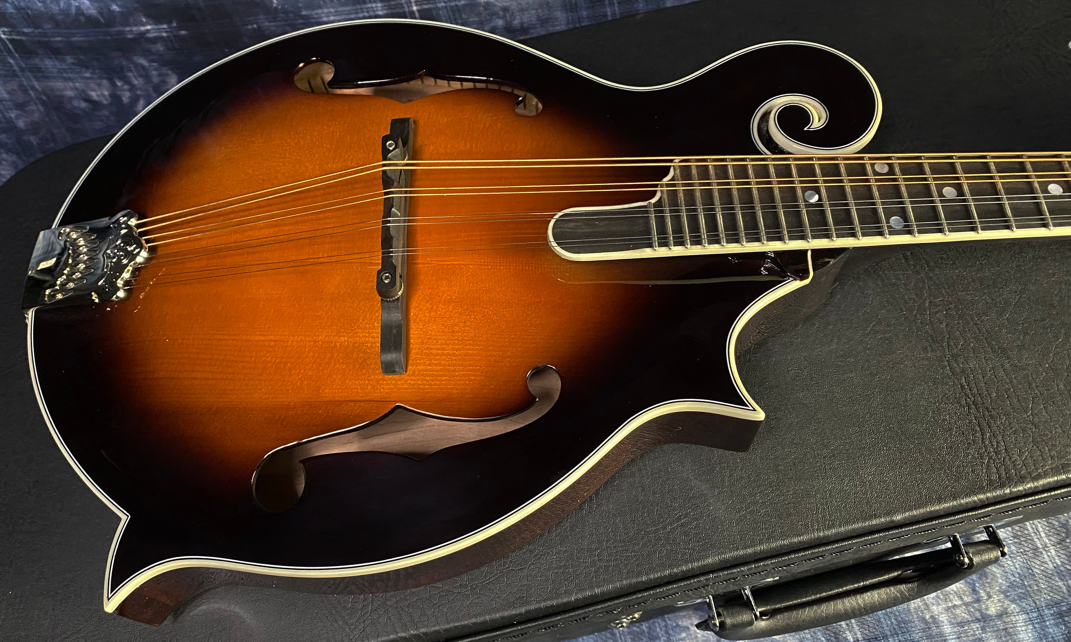 NEW ! 2024 Epiphone Epiphone F-5G Acoustic Mandolin - Cremona Sunburst - Authorized Dealer - G03122 - In-Stock!