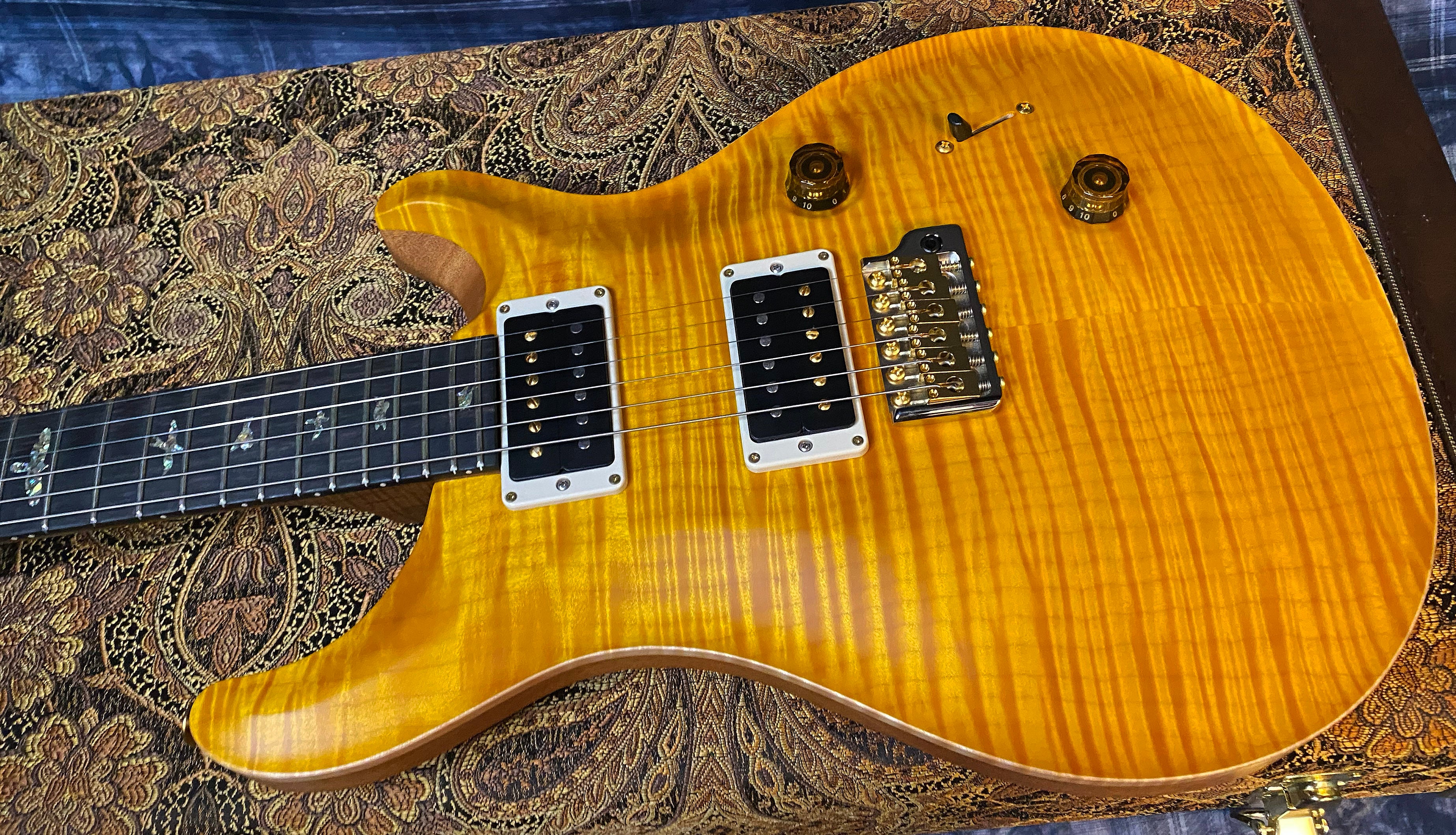 BRAND NEW ! 2024 Paul Reed Smith Custom 24 CU24 - Wood Library - Torrefied Flamed Maple Neck Ebony Fretboard - Satin Santana Yellow - Authorized Dealer - 7.25 lbs - G03557