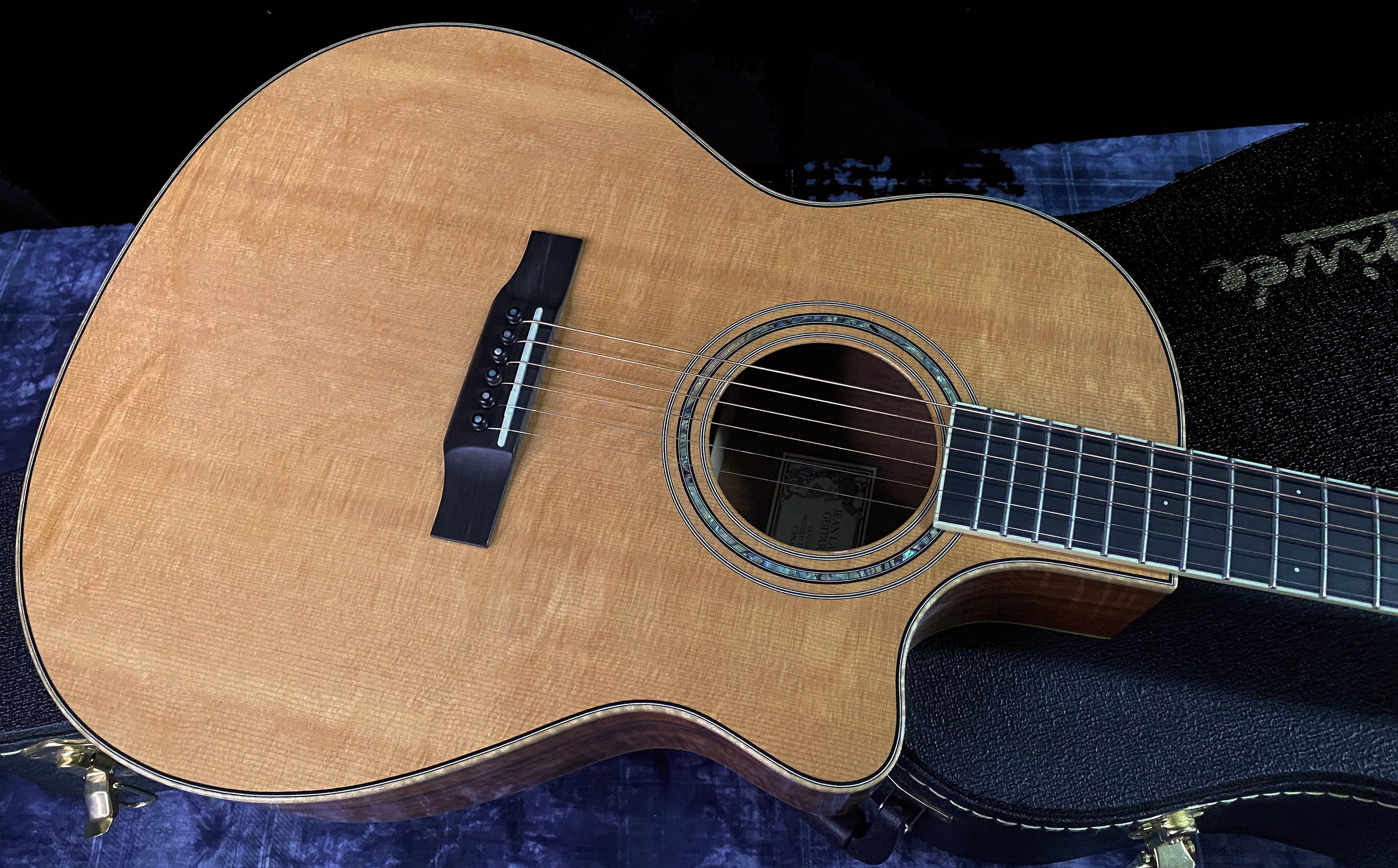 NEW Old Stock! 2005 Larrivee LV-09 SE Museum Quality Koa & Bear Claw Spruce Top - Authorized Dealer - From Our Vault - SUPER RARE! Serial # 53283