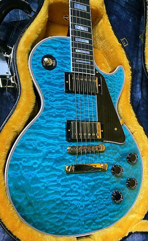 BRAND NEW! 2024 Gibson Dealer Select Custom Shop Les Paul Custom AAAAA Quilt - Aqua Blue - Authorized Dealer - WOW! Only 9.3 lbs - G03945