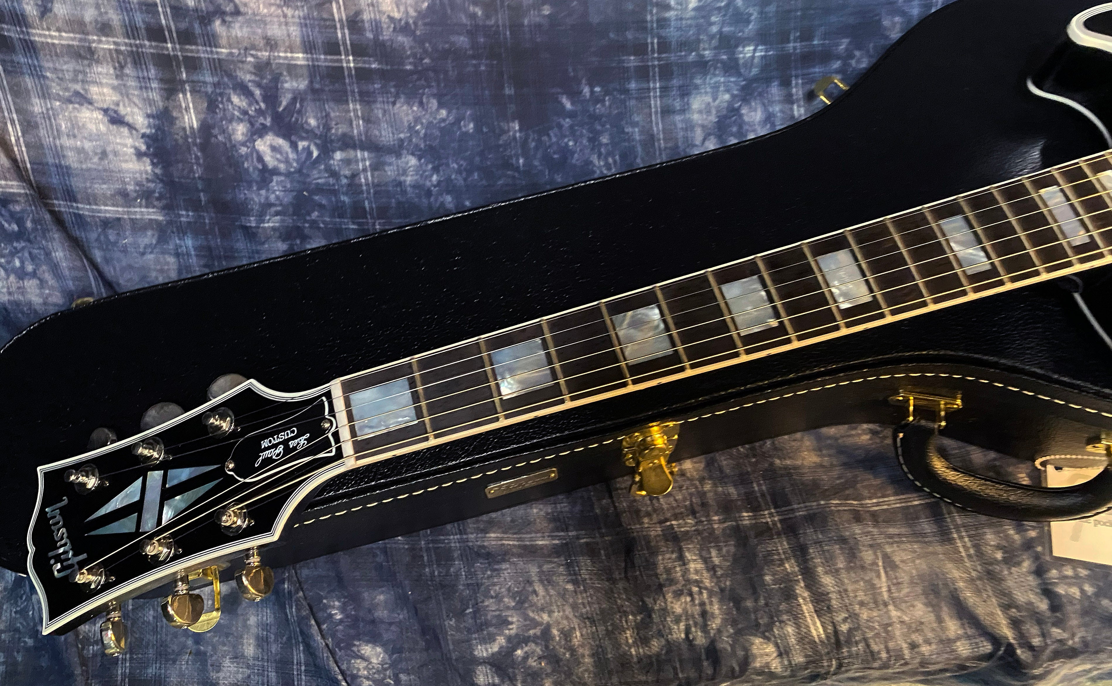 NEW! 2024 Gibson Custom Shop Les Paul Custom - Authorized Dealer - Silverburst - Super RARE! 10.25 lbs of LP Tone! - G03298