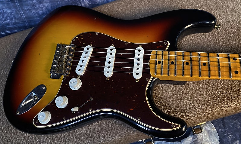 NEW ! 2024 Fender Custom Shop ' 62 Stratocaster Bizarre Guitar Exclusive Flamethrower - Journeyman Relic - Super Limited Edition - 3-Tone Sunburst - AAA Flamed Maple Neck - Authorized Dealer - G03615