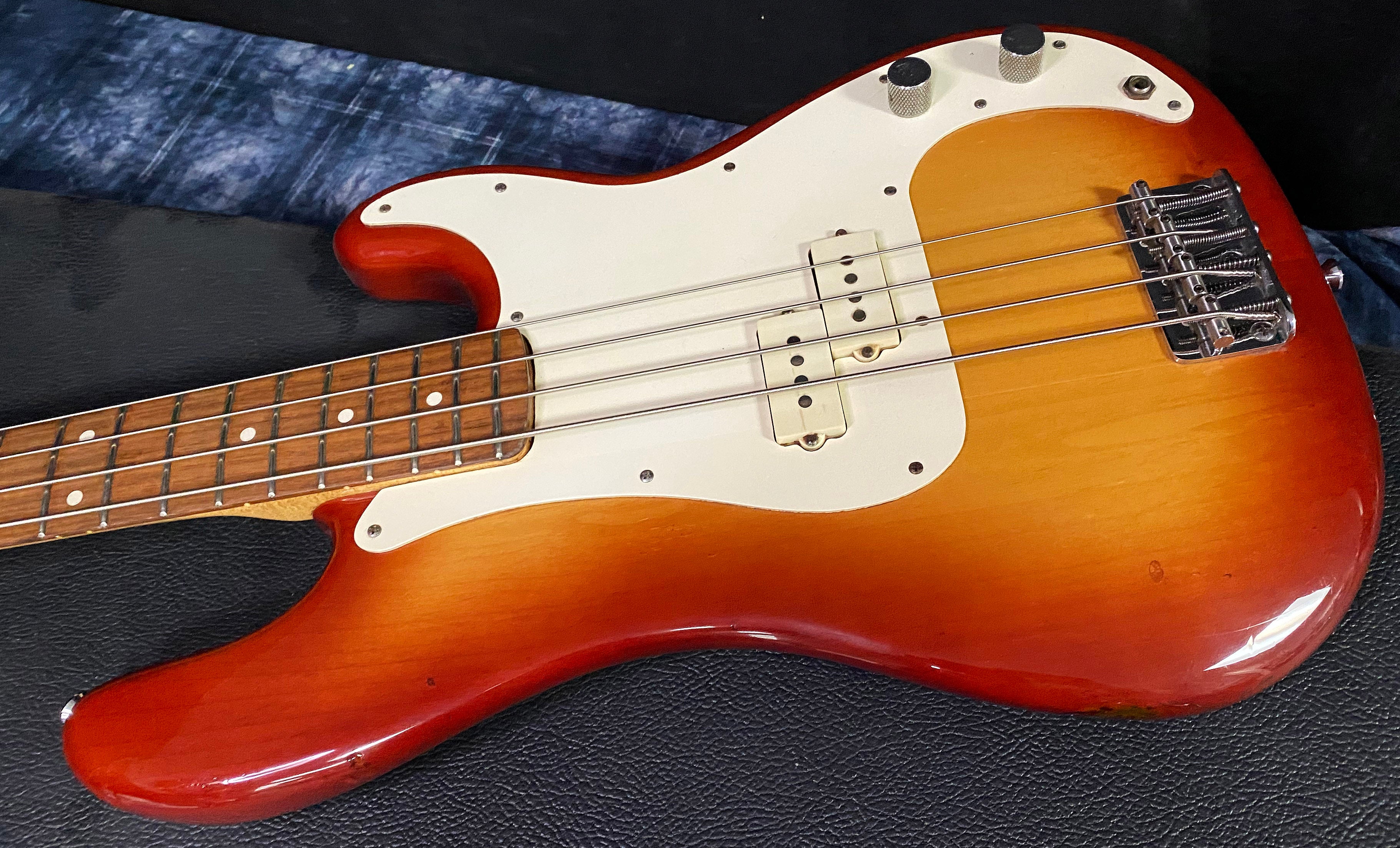 1983 Fender USA Precision Bass - Sienna Sunburst - Only 8.1lbs! Hardshell Case - From Our Vault!