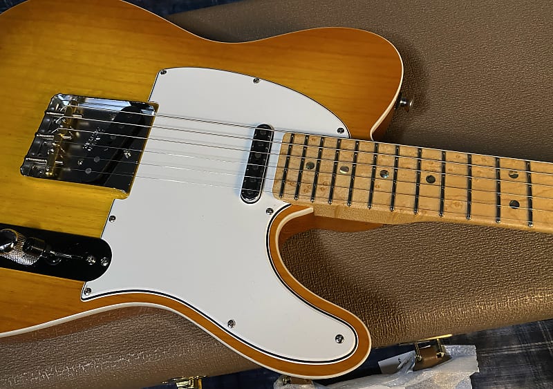 NEW! 2024 Fender Custom Shop American Classic Telecaster - Honey Burst - Birdseye Maple Neck - Authorized Dealer - 7.55lbs - G04094