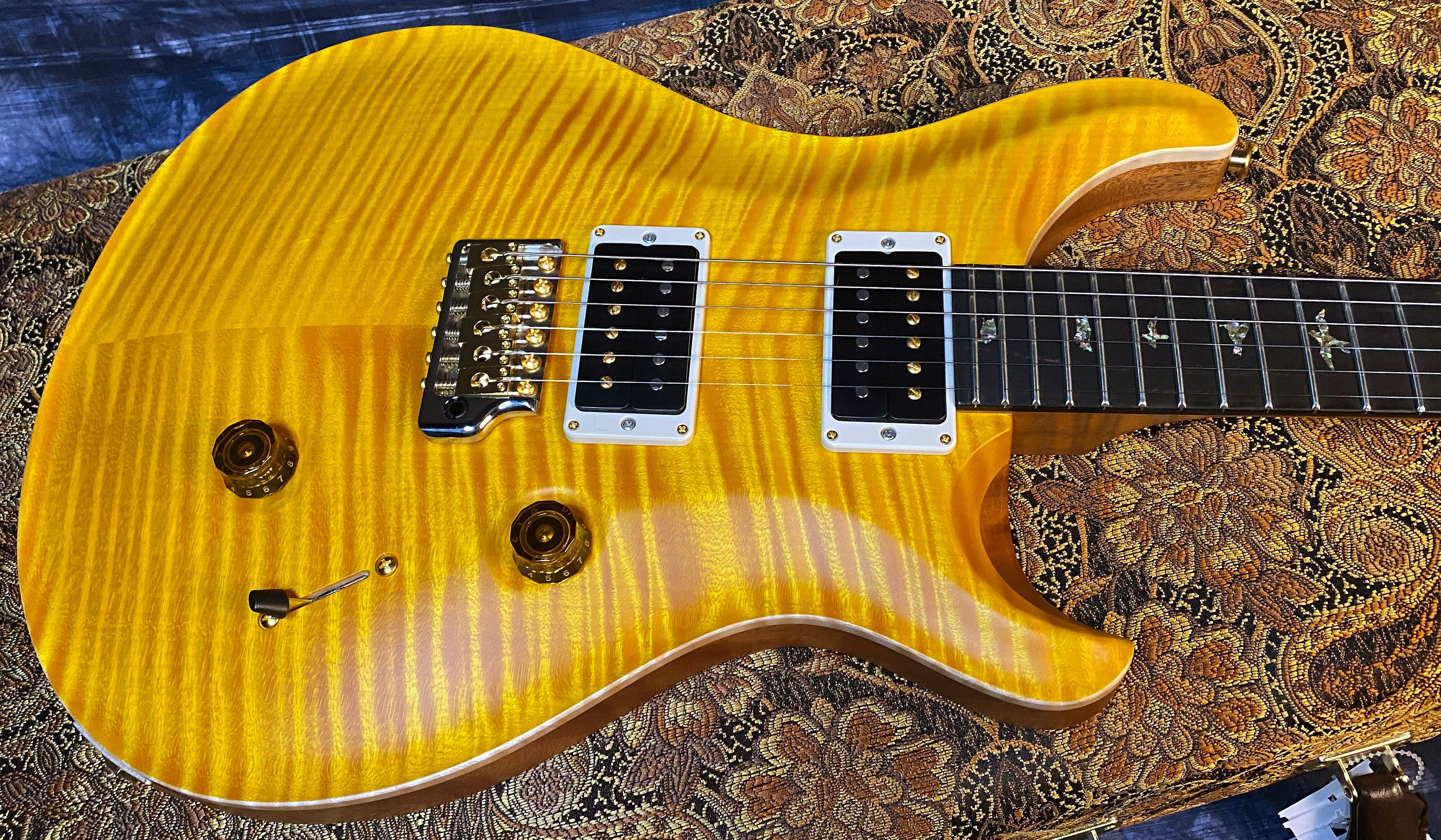 BRAND NEW ! 2024 Paul Reed Smith Custom 24 CU24 - Wood Library - Torrefied Flamed Maple Neck Ebony Fretboard - Satin Santana Yellow - Authorized Dealer - 7.35 lbs - G03559