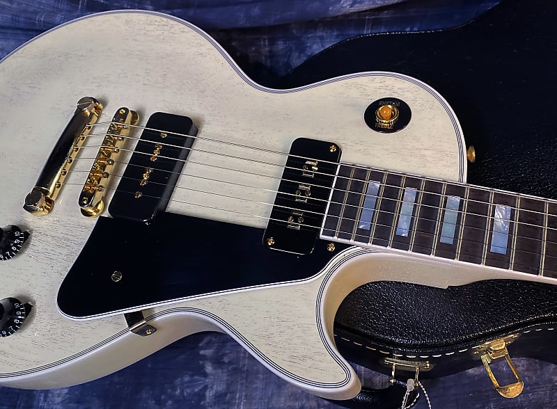 NEW ! 2024 Gibson Custom Shop Historic 2-Pickup '54 Les Paul Custom Reissue Dealer Select - P-90's Staple Pick-Up - TV White - VOS - Authorized Dealer - Only 9 lbs - Limited Edition - G03845