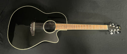 Ovation Celebrity Standard with New Case - 1995