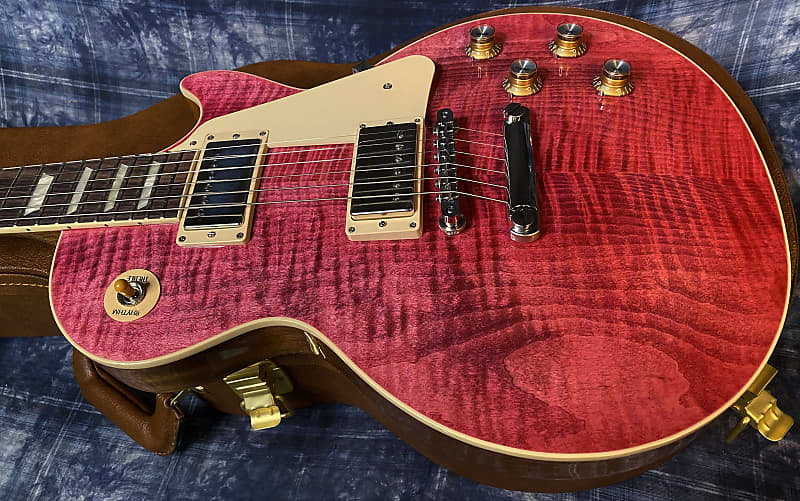 NEW!! 2024 Gibson Les Paul Standard '60s - Translucent Fuchsia - Killer Wide Crazy Curly Chevron Flame - Hand Picked Top - Authorized Dealer - 9lbs - G03777