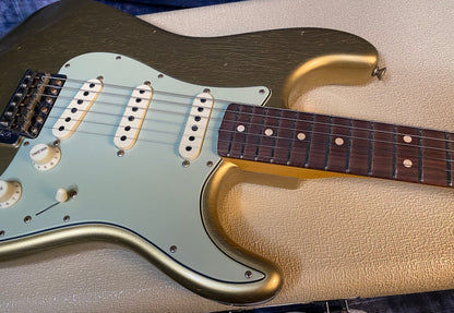 NEW! 2024 Fender #144 Limited Edition '63 Stratocaster Journeyman Relic - Aged Aztec Gold - 8 lbs - Authorized Dealer - Serial #CZ579796