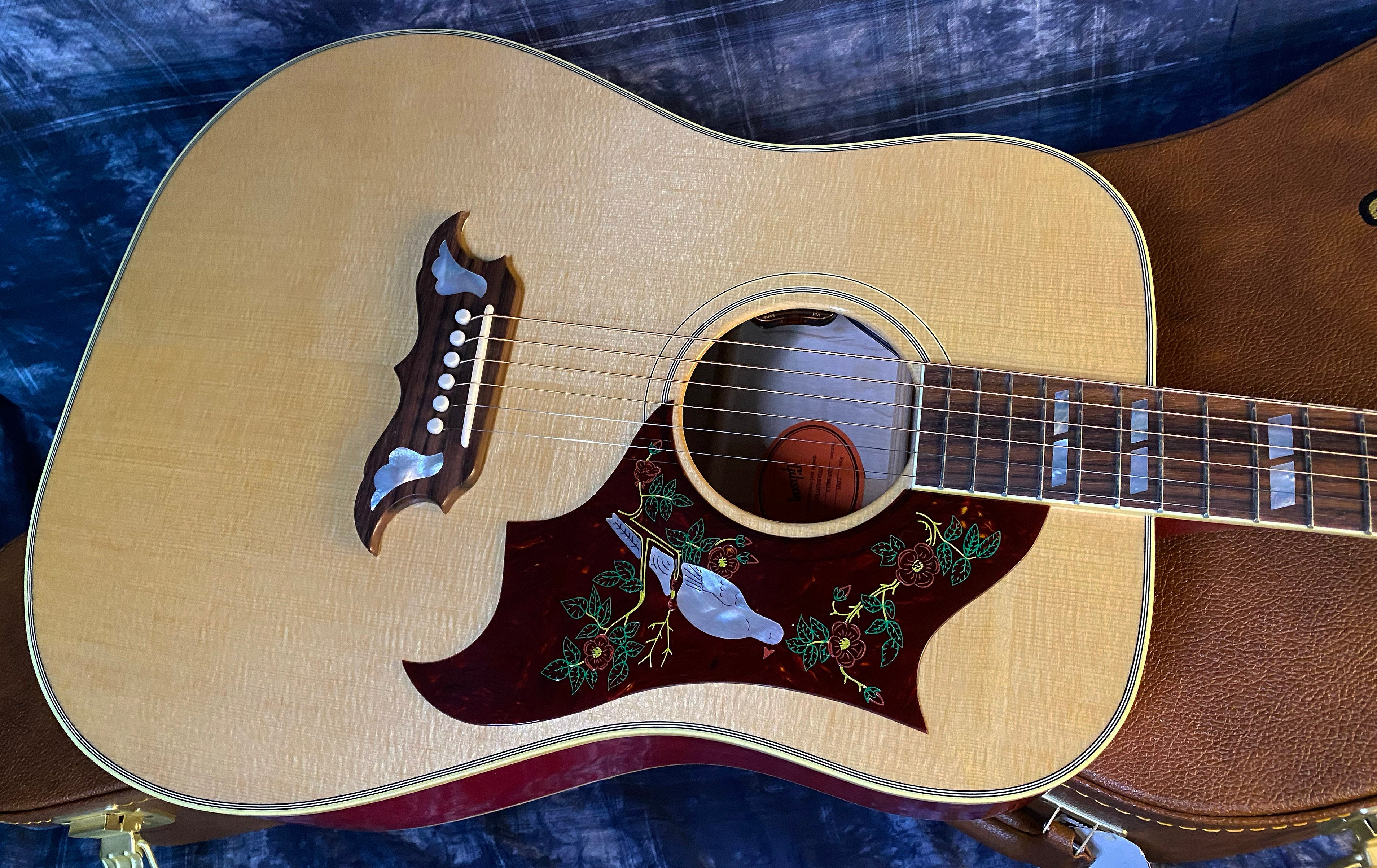 NEW ! 2024 Gibson Dove Original Acoustic Electric - OCSSDOAN Natural Authorized Dealer In-Stock 5 lbs - G02549