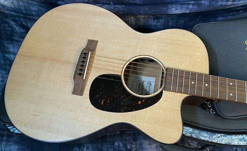 NEW ! 2024 Martin OMC-10E Special Acoustic-Electric Guitar - Natural - Authorized Dealer - 4.25lbs - G03899