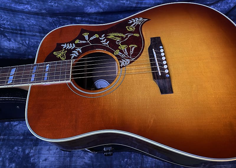 NEW ! 2024 Gibson Acoustic Hummingbird Standard Rosewood Acoustic-Electric - Rosewood Burst - Authorized Dealer - 5.1 lbs - G03754