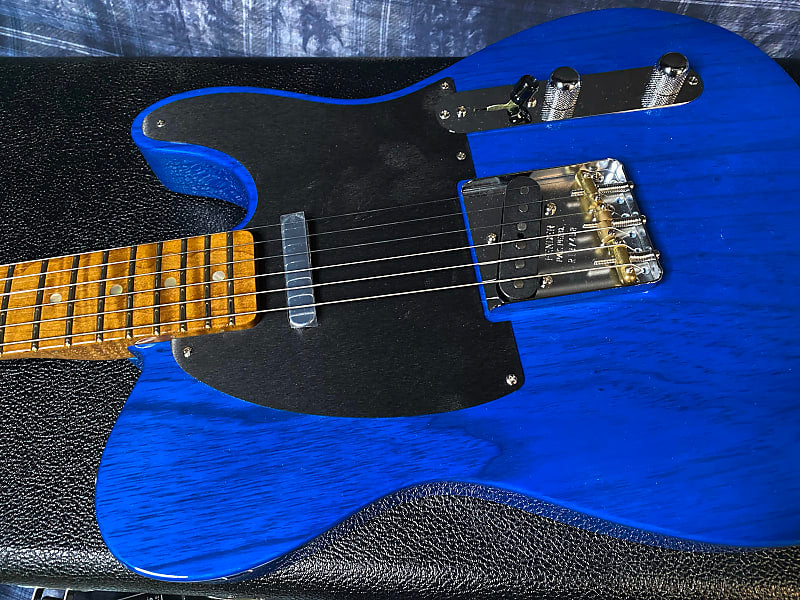 NEW ! 2024 Fender American Custom Telecaster NOS - 1-Piece Roasted AAA Flame Maple Neck Fingerboard - Sapphire Blue Transparent - Authorized Dealer - 7.4 lbs - G03640