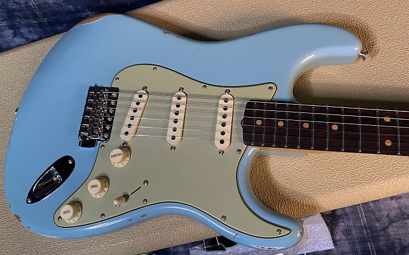 NEW ! 2024 Fender Custom Shop Late-1962 Stratocaster Relic Electric Guitar with Closet Classic Hardware - Aged Daphne Blue - 7.8lbs - Authorized Dealer - G04096