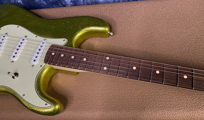 NEW ! 2024 Fender Custom Shop Dick Dale Stratocaster - NOS - Chartreuse Sparkle - 7.7 lbs Authorized Dealer! SAVE BIG! - G03056