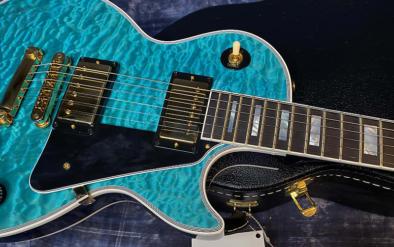 BRAND NEW! 2024 Gibson Dealer Select Custom Shop Les Paul Custom AAAAA Quilt - Aqua Blue - Authorized Dealer - WOW! Only 9.3 lbs - G03945