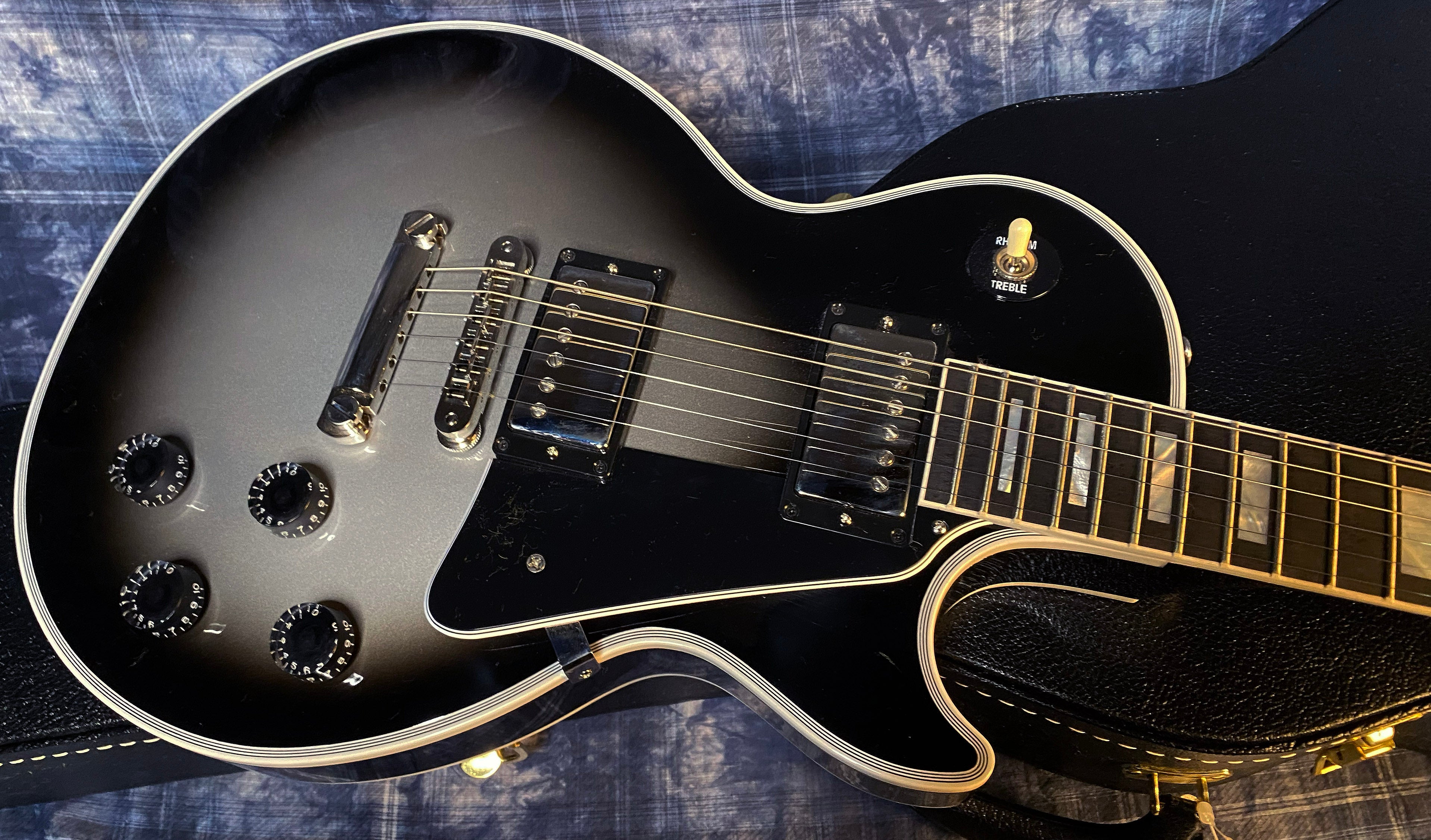 NEW! 2024 Gibson Custom Shop Les Paul Custom - Authorized Dealer - Silverburst - Super RARE! 10 lbs of LP Tone! - G03343