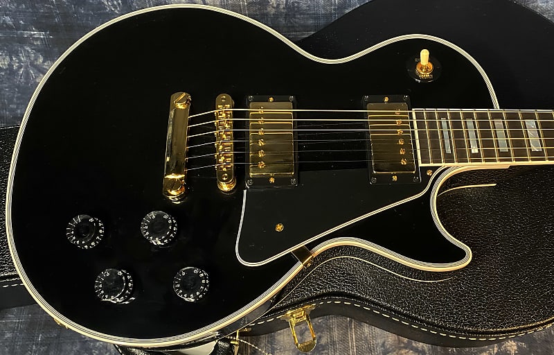 NEW!! 2024 Gibson Les Paul Custom Ebony 9.7 lbs Authorized Dealer - G04145