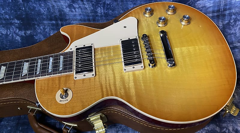 BRAND NEW ! 2024 Gibson Les Paul Standard '60s Unburst - Only 8.7 lbs! - Authorized Dealer - G04242