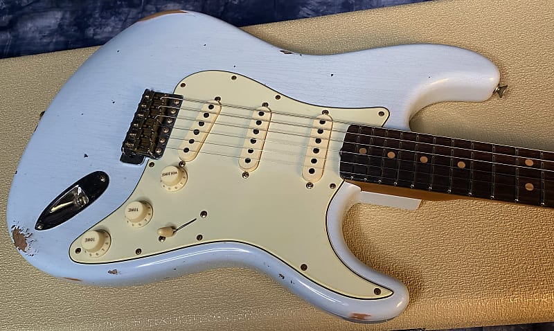 NEW ! 2024 Fender Custom Shop Limited-edition '63 Stratocaster Relic - Super Faded Aged Sonic Blue - Authorized Dealer - 7.9lbs - Serial #CZ580116