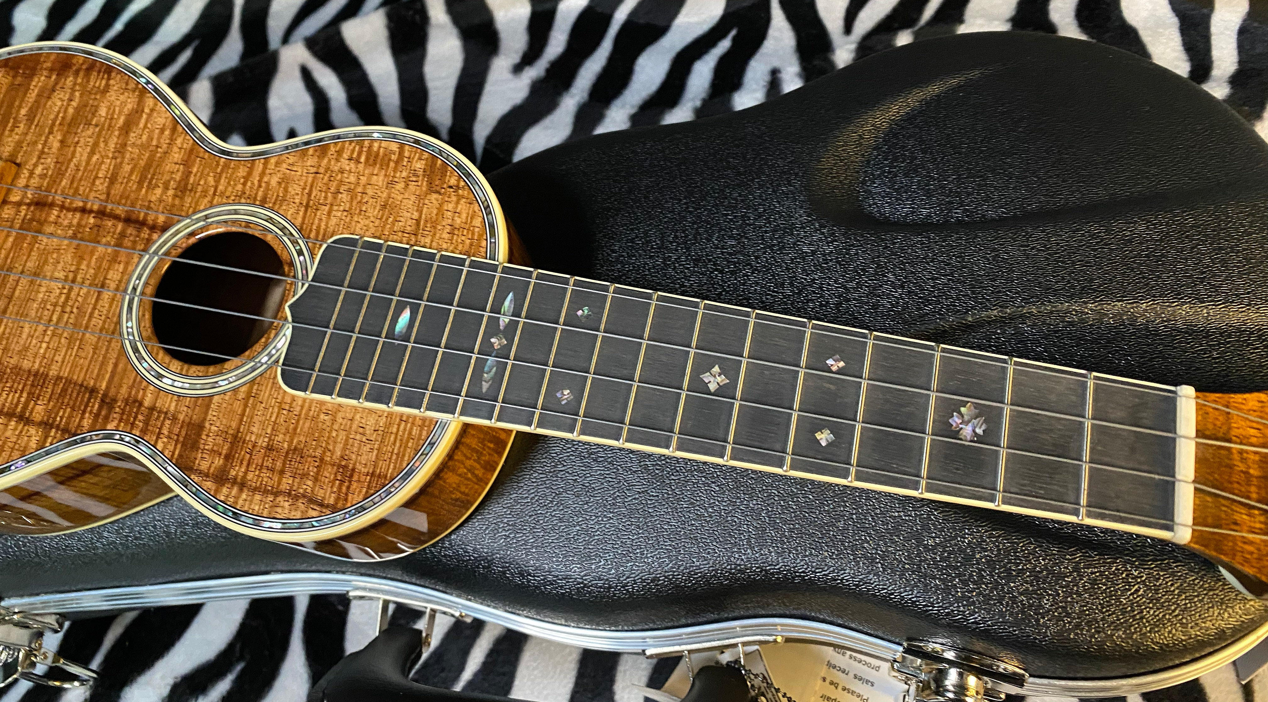 NEW ! 2024 Martin 5K Ukulele - AAA Flamed Koa - Abalone Inlays - Ebony Fretboard - Authorized Dealer - Super RARE - In-Stock! G02516