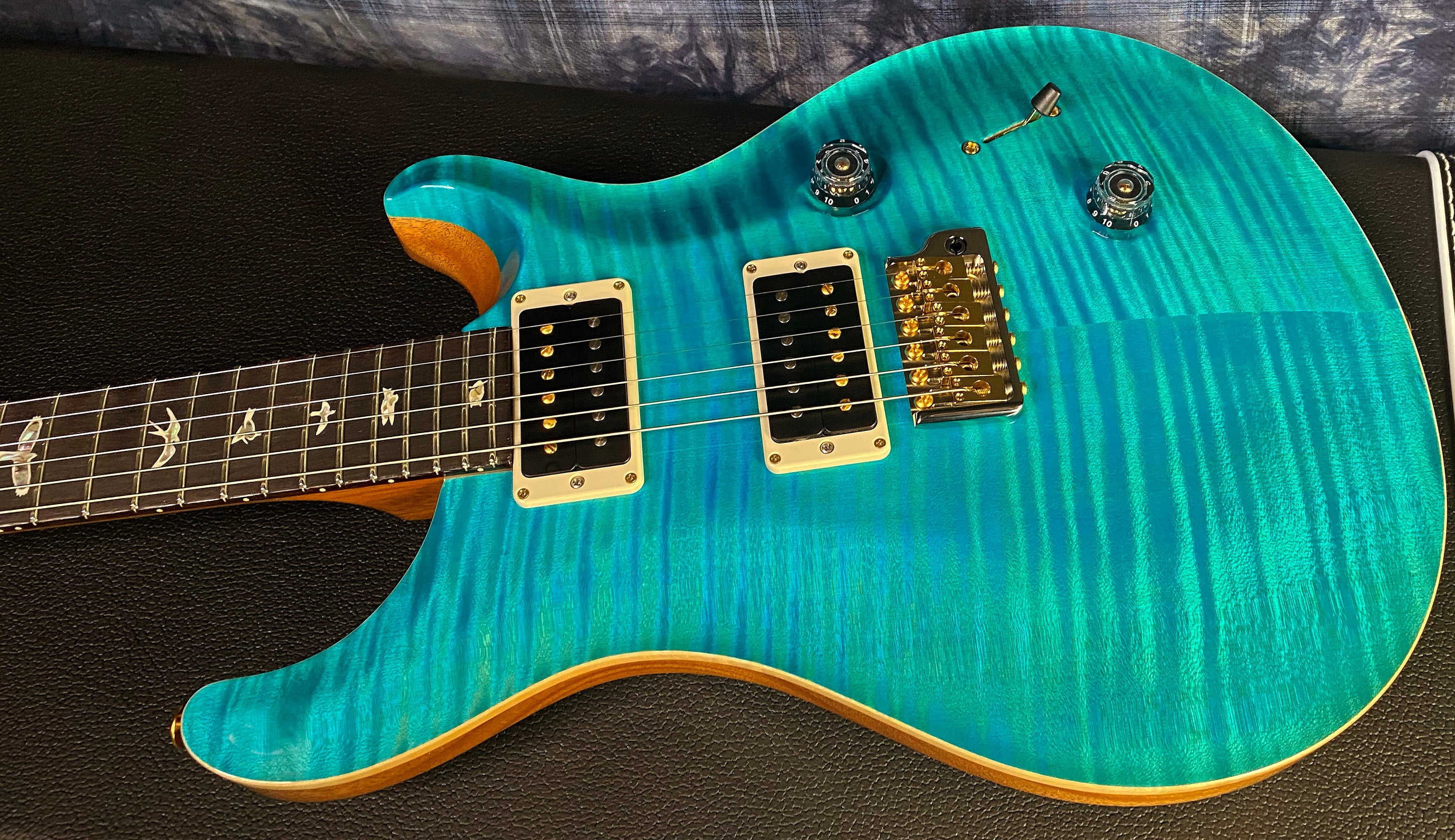 NEW! 2024 PRS Custom 24 - Paul Reed Smith - 10-Top ! Incredible Flame Top - WOW - Carroll Blue Finish - Authorized Dealer - 7.55 lbs - G03076