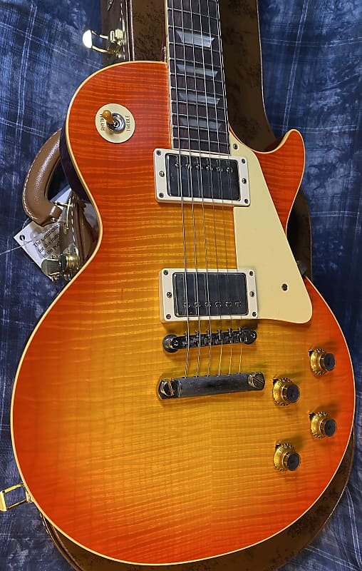 NEW ! 2024 Gibson Custom 1960 Les Paul Standard Reissue VOS - Tangerine Burst - Killer 3D Flame Top - Major Depth and Movement - Authorized Dealer - ONLY 8.2 lbs !!! - G03728