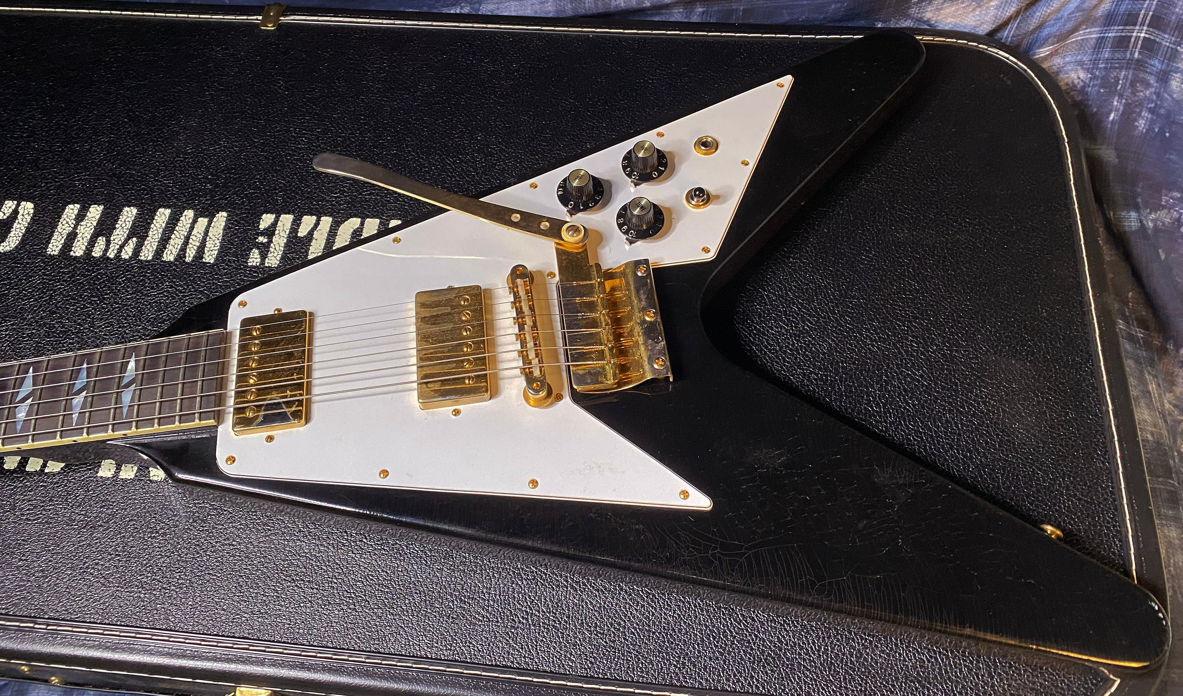 MINT ! 2020 Gibson Custom Shop Jimi Hendrix Signature '69 Flying V Reissue 045 of 125 - Owned & Play by Frank Hannon Tesla