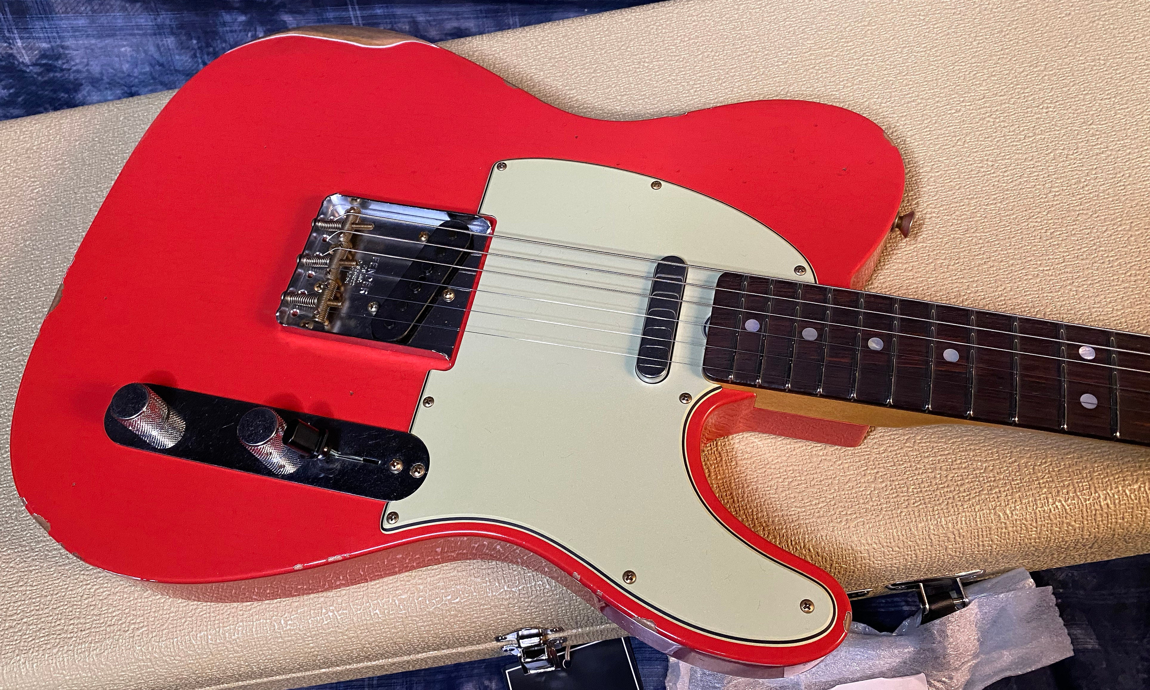 NEW ! 2024 Fender Custom Shop Limited Edition '64 Telecaster Relic Electric Guitar - Fiesta Red - Authorized Dealer - 7.4 lbs - G03537