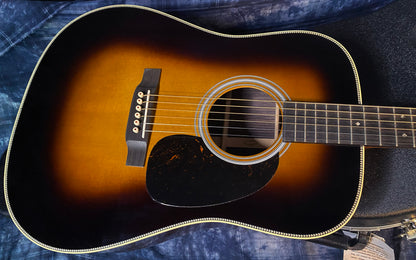 NEW ! 2024 Martin Standard Series HD-28 Sunburst Finish - Authorized Dealer In-Stock Warranty 4.4 lbs - G03590