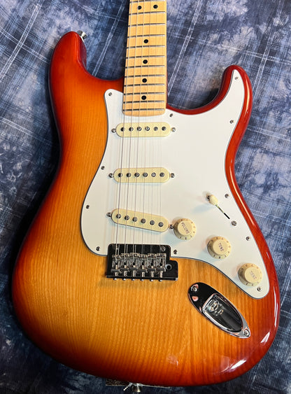 Fender American Professional Stratocaster - Sienna Sunburst - G02505 -Authorized Dealer