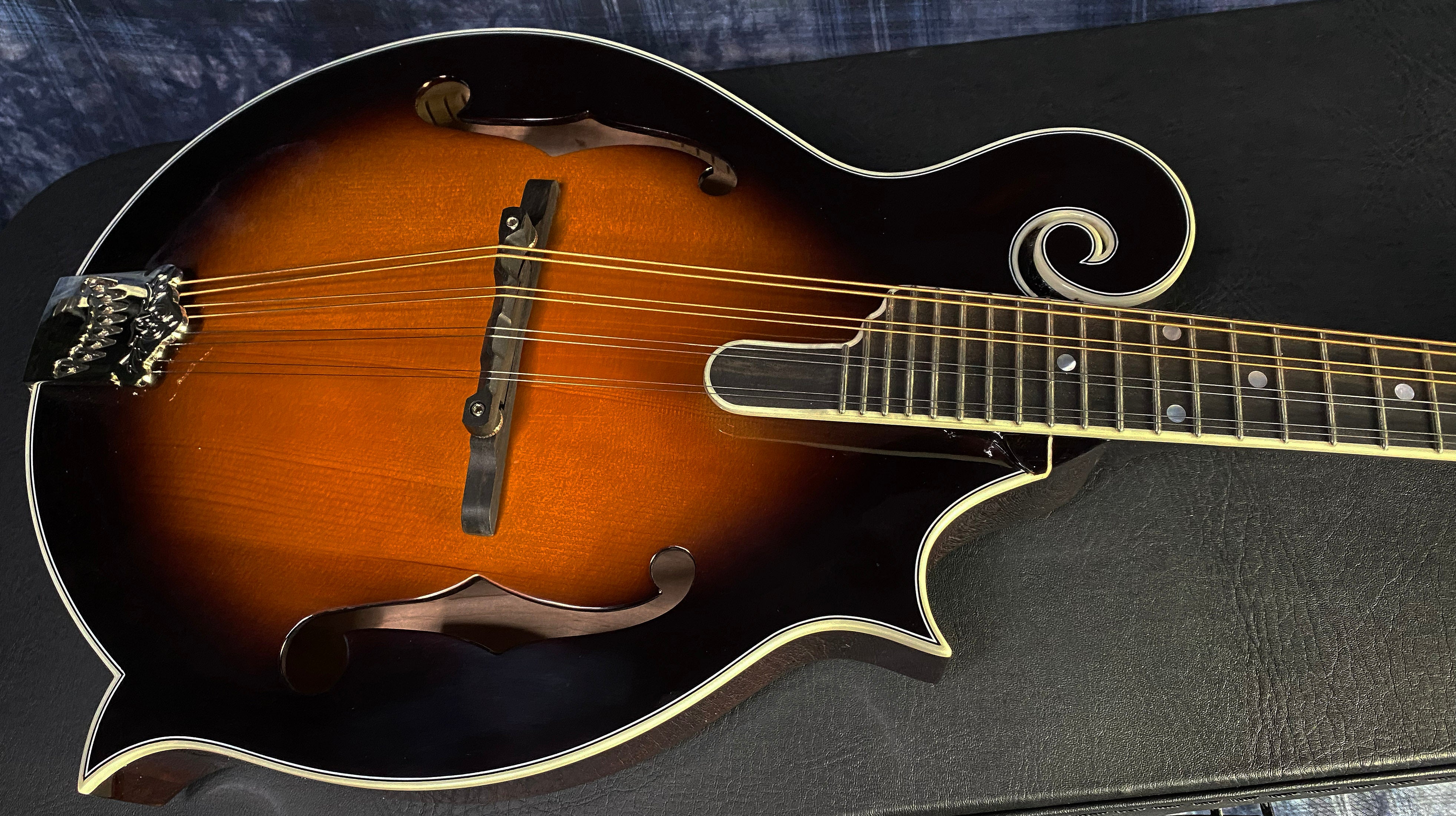 NEW ! 2024 Epiphone Epiphone F-5G Acoustic Mandolin - Cremona Sunburst - Authorized Dealer - G03122 - In-Stock!