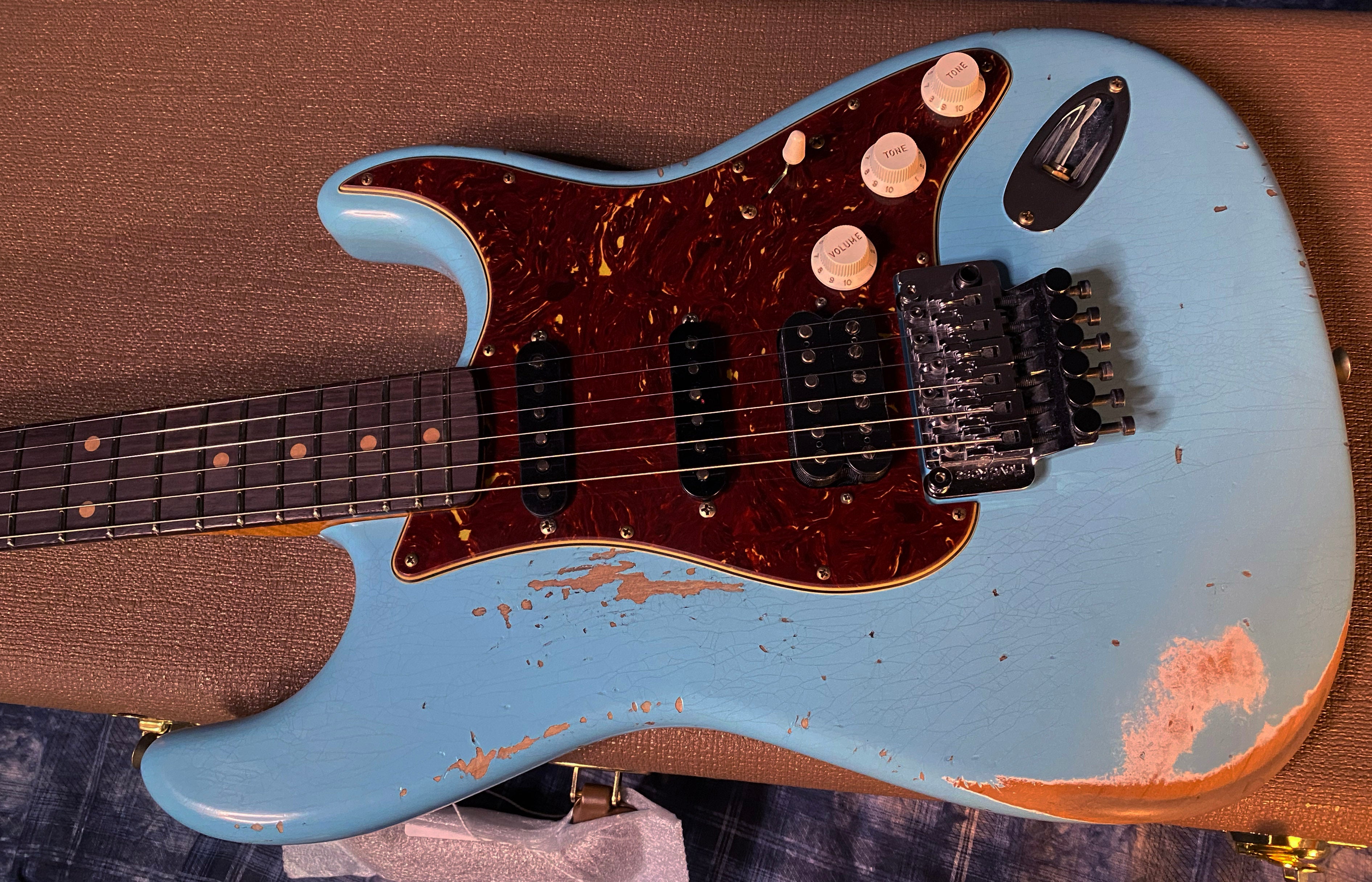 NEW ! 2024 Fender Custom Shop 62 HSS EVH Wolfgang Bridge Pick-Up - Floyd Rose - Shredder Strat! - Stratocaster Heavy Relic - Daphne Blue - AAA Flamed Maple Neck - Authorized Dealer - 8.1lbs - G03396