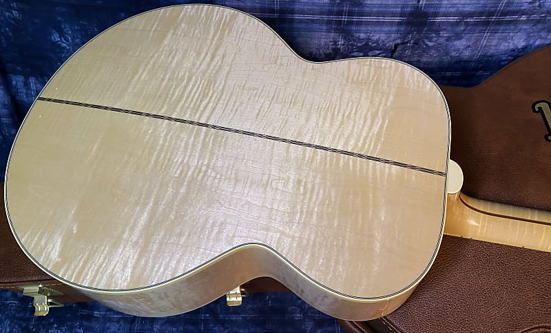 BRAND NEW ! 2024 Gibson SJ-200 J-200 Original Antique Natural 4.8 lbs - Authorized Dealer - Beautifully Flamed Back & Neck! G03908